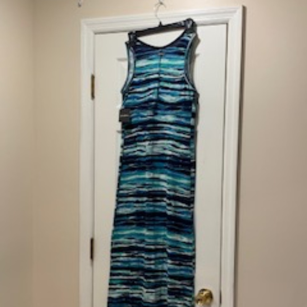 NEW - Eddie Bauer - Sleeveless Maxi Dress